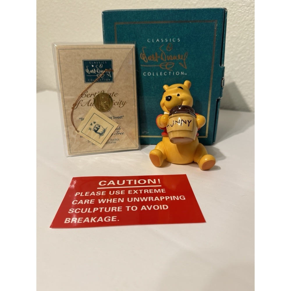 WDCC Disney Statue Winnie the Pooh Time for Something Sweet New RARE M - Picture 2 of 10